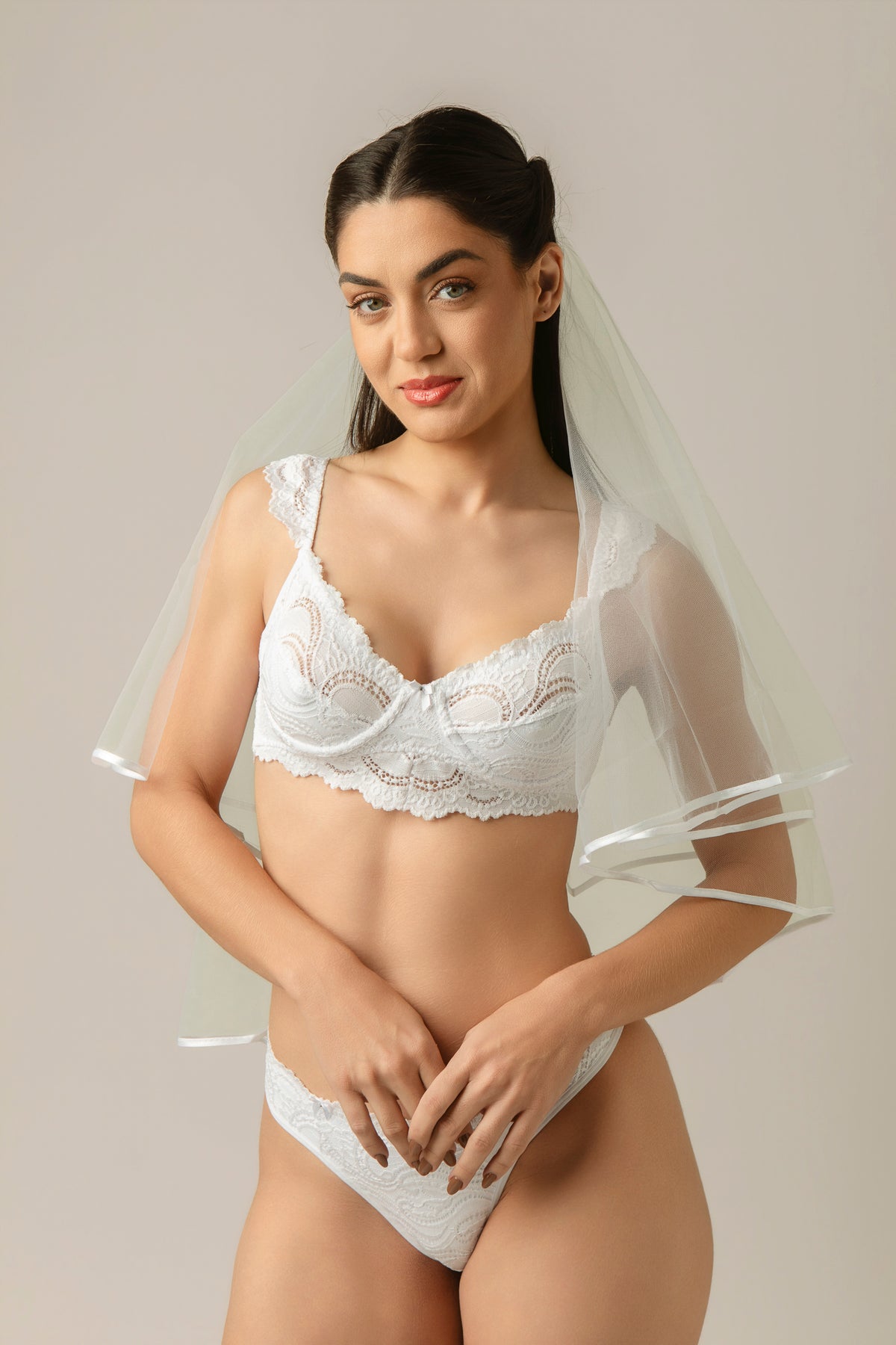 Conjunto de Lingerie Renda Sem Bojo Strass Branco
