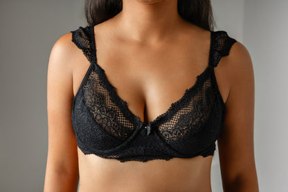Conjunto de Lingerie Renda Sem Bojo Strass Preto