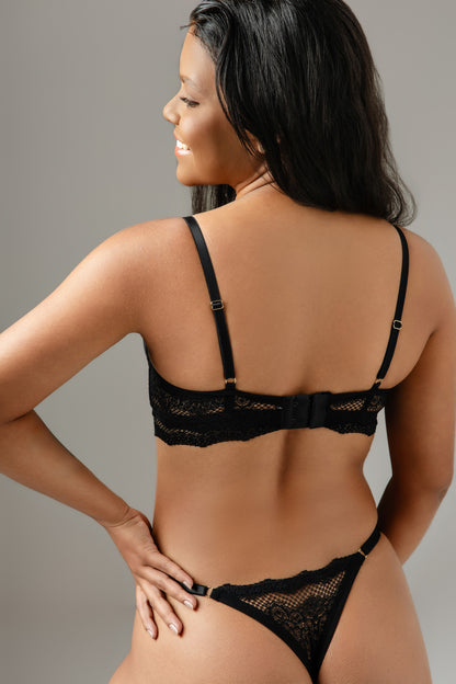 Conjunto Lingerie Renda Bojo e Fio Dental Preto