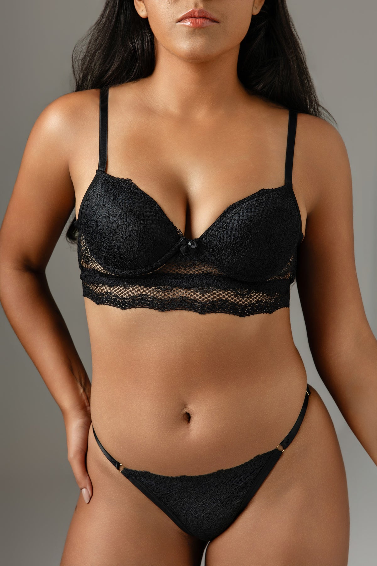 Conjunto Lingerie Renda Bojo e Fio Dental Preto